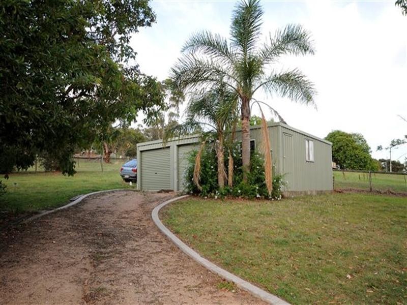 40 Valley View Drive, Meringandan West QLD 4352