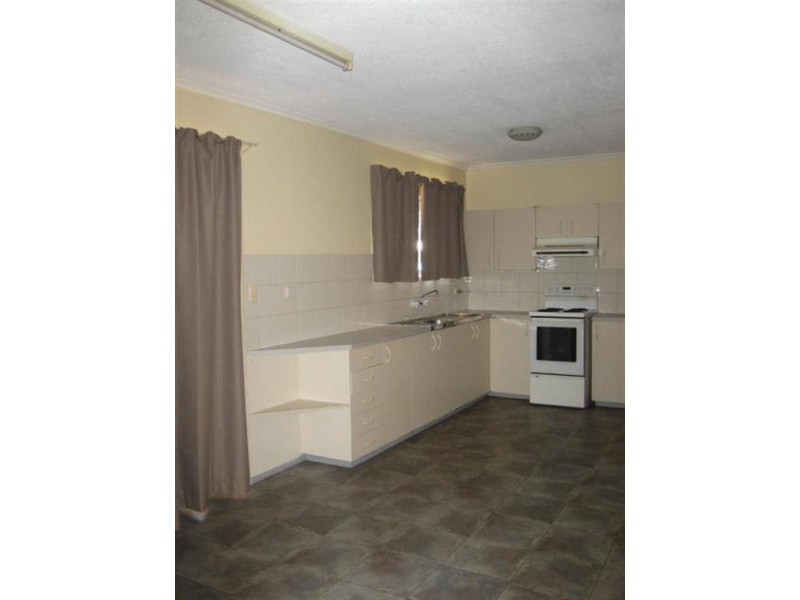 24 Beryl Street, Wilsonton QLD 4350