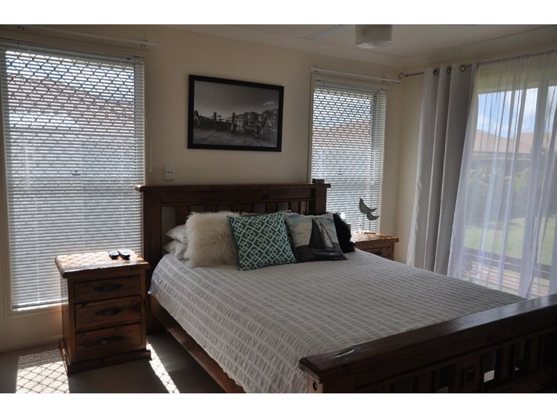 9 Chelwyn Street, Middle Ridge QLD 4350