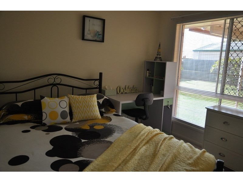 9 Chelwyn Street, Middle Ridge QLD 4350