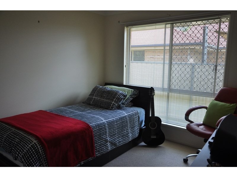 9 Chelwyn Street, Middle Ridge QLD 4350