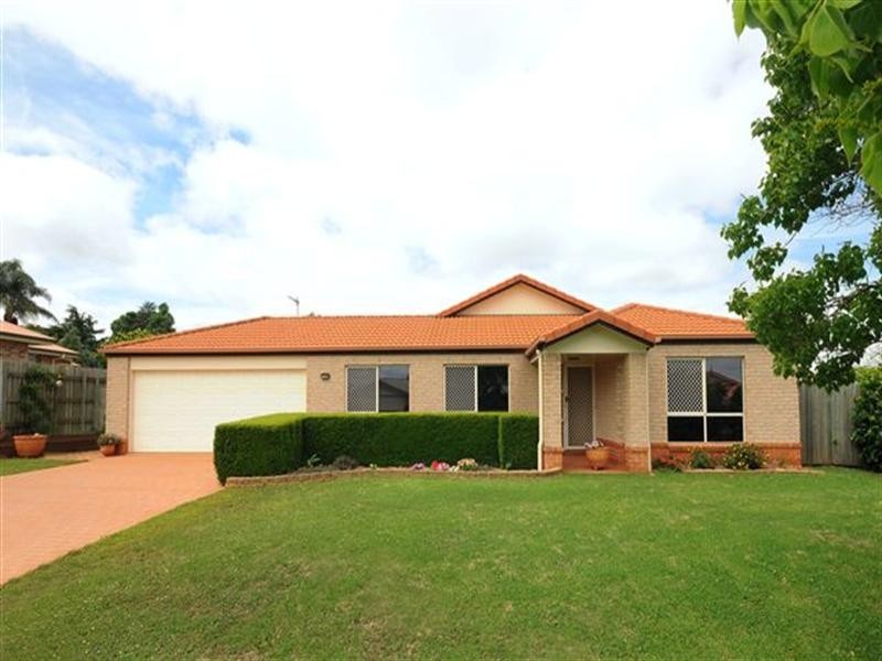 8 Goodman Court, Middle Ridge QLD 4350
