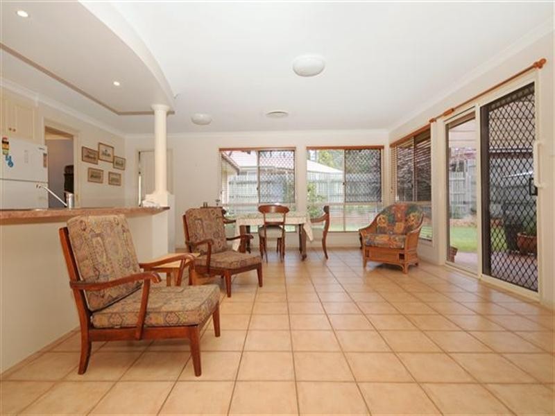 8 Goodman Court, Middle Ridge QLD 4350