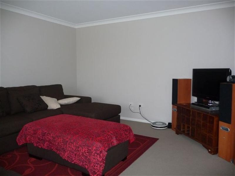 9 Koel Crescent, Highfields QLD 4352