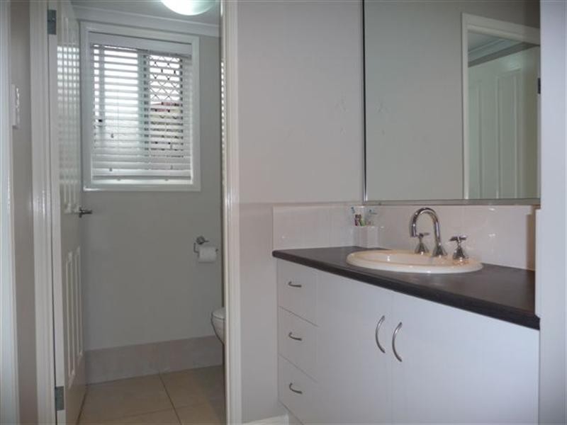 9 Koel Crescent, Highfields QLD 4352