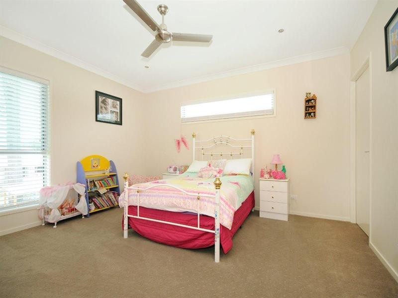 61 Wood Drive, Middle Ridge QLD 4350