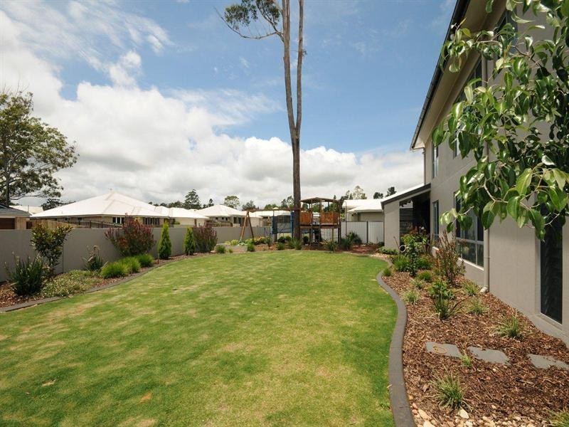 61 Wood Drive, Middle Ridge QLD 4350