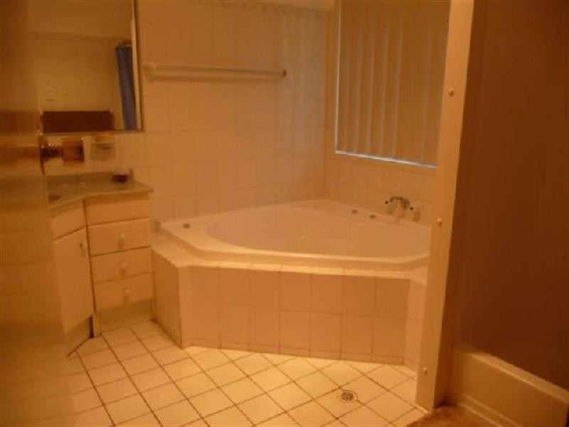 13 Talinga Street, Mount Lofty QLD 4350