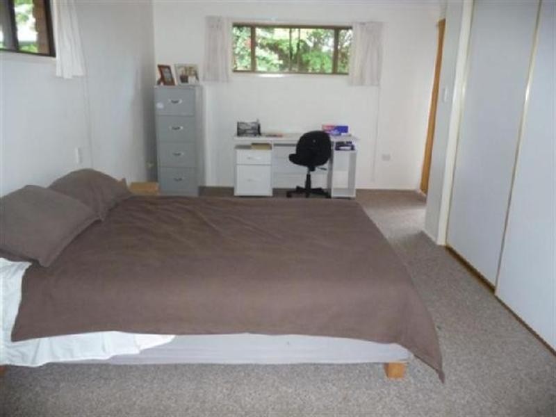 13 Talinga Street, Mount Lofty QLD 4350