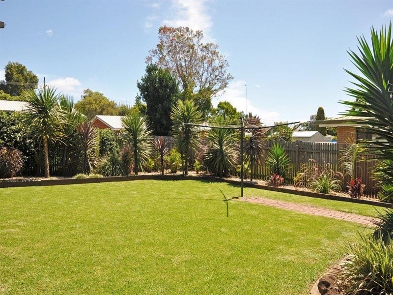 25 Nellie Street, Centenary Heights QLD 4350