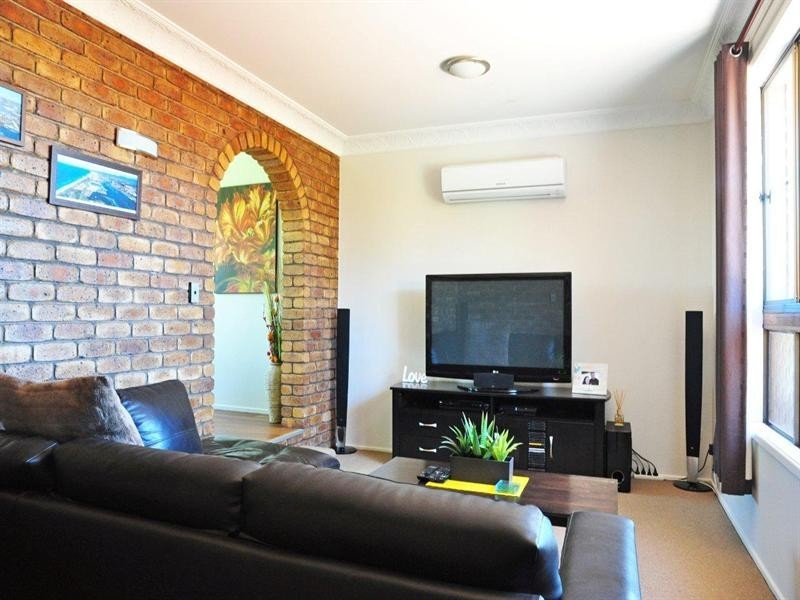 25 Nellie Street, Centenary Heights QLD 4350