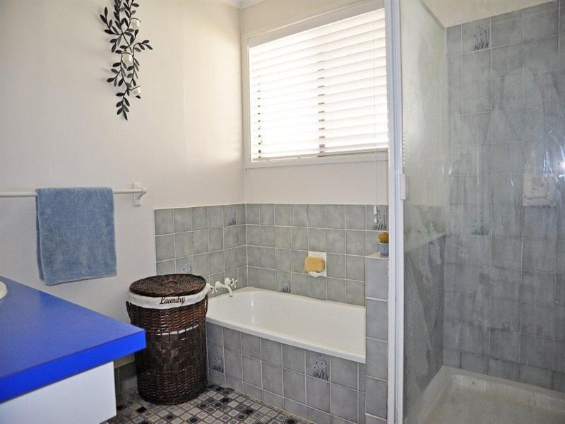 25 Nellie Street, Centenary Heights QLD 4350