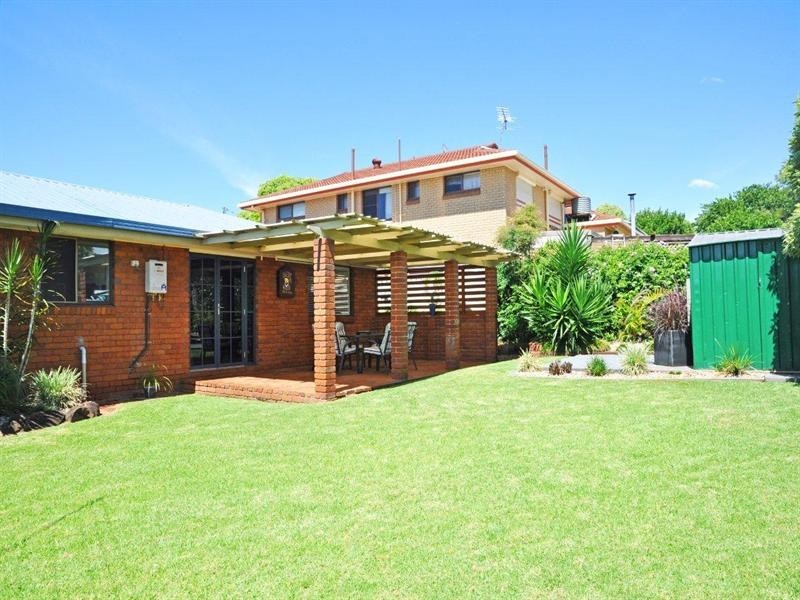 25 Nellie Street, Centenary Heights QLD 4350