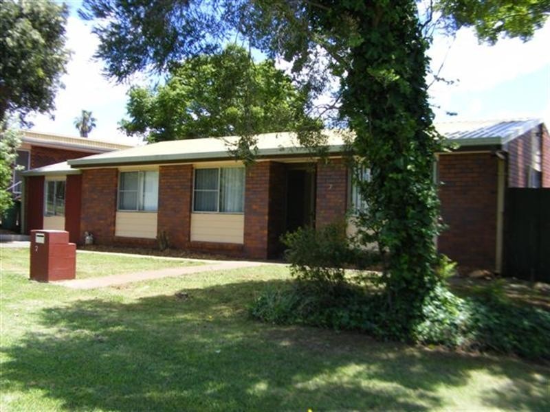 7 Wine Drive, Wilsonton Heights QLD 4350