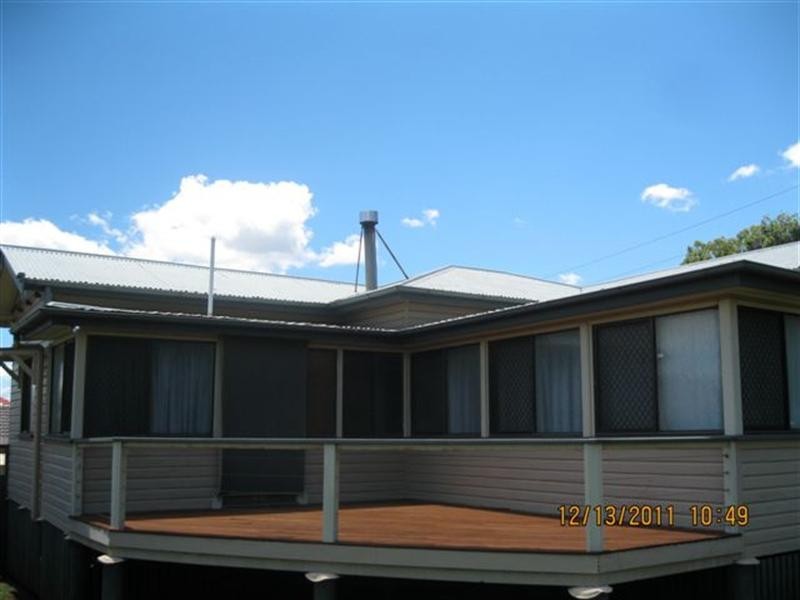 20 Drayton Road, Harristown QLD 4350