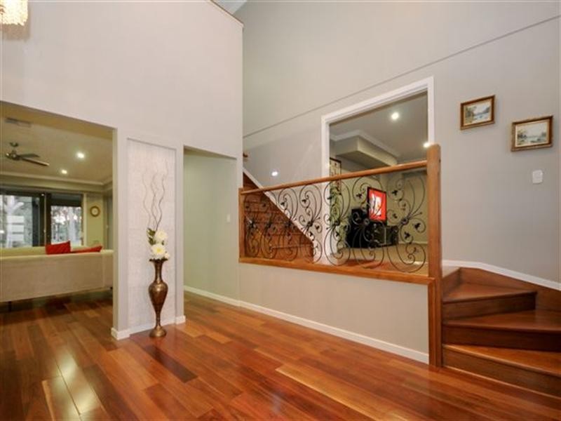 2 Bonville Court, Middle Ridge QLD 4350