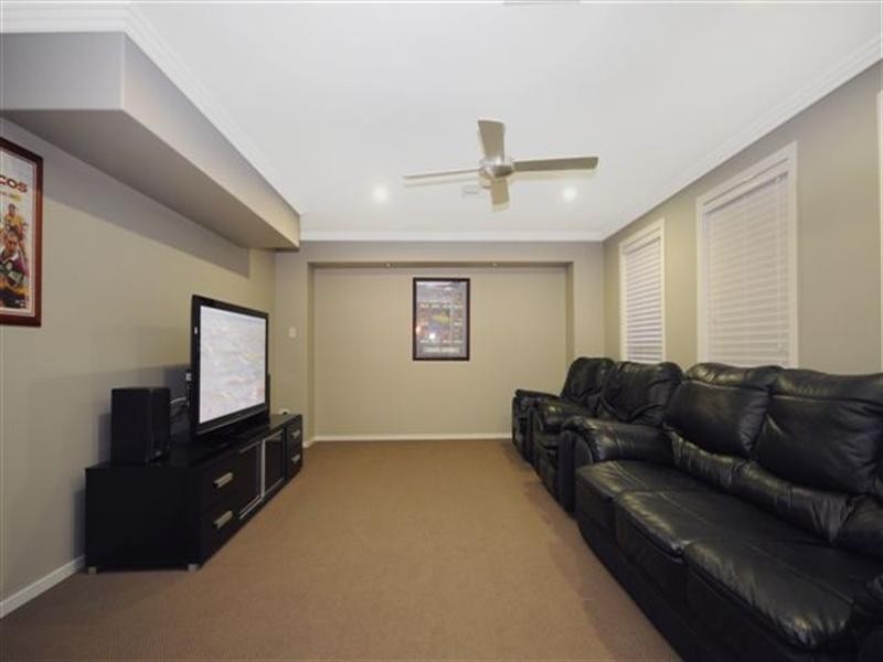 2 Bonville Court, Middle Ridge QLD 4350