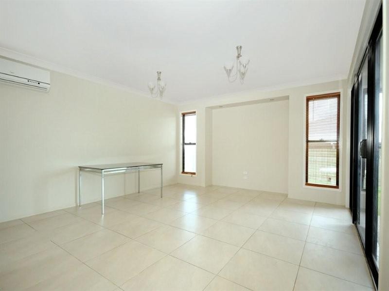 23 Pugh Street, Middle Ridge QLD 4350