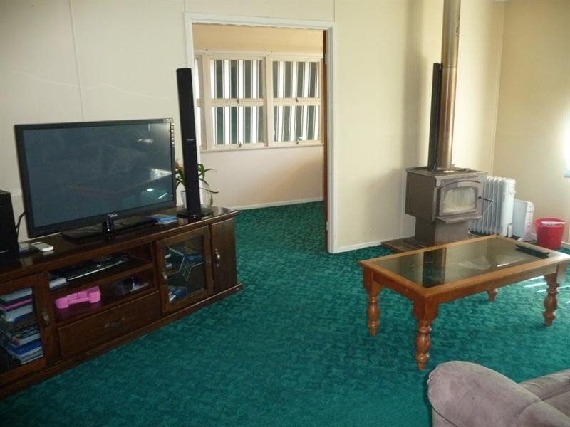 38 Ruthven Street, Harlaxton QLD 4350