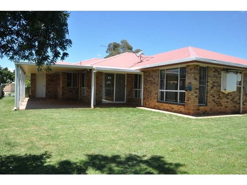 13 Gerbera Court, Middle Ridge QLD 4350