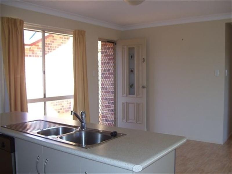 3/8 Ball Street, Drayton QLD 4350