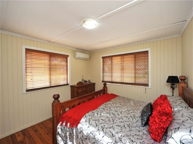 9 Wieck Street, Newtown QLD 4350