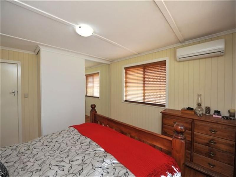 9 Wieck Street, Newtown QLD 4350