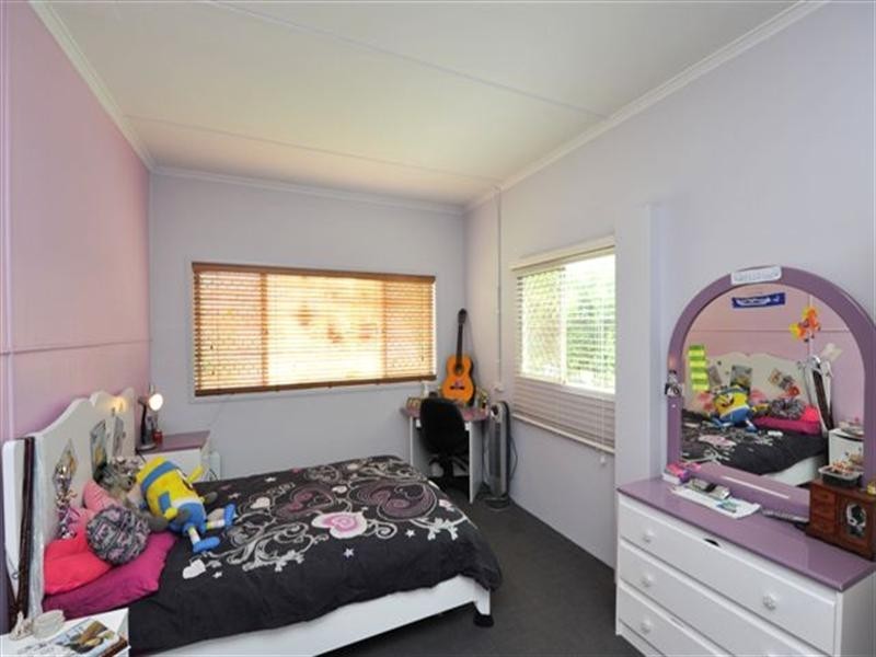 9 Wieck Street, Newtown QLD 4350