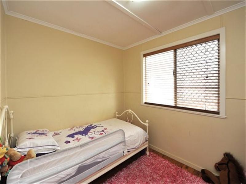 9 Wieck Street, Newtown QLD 4350