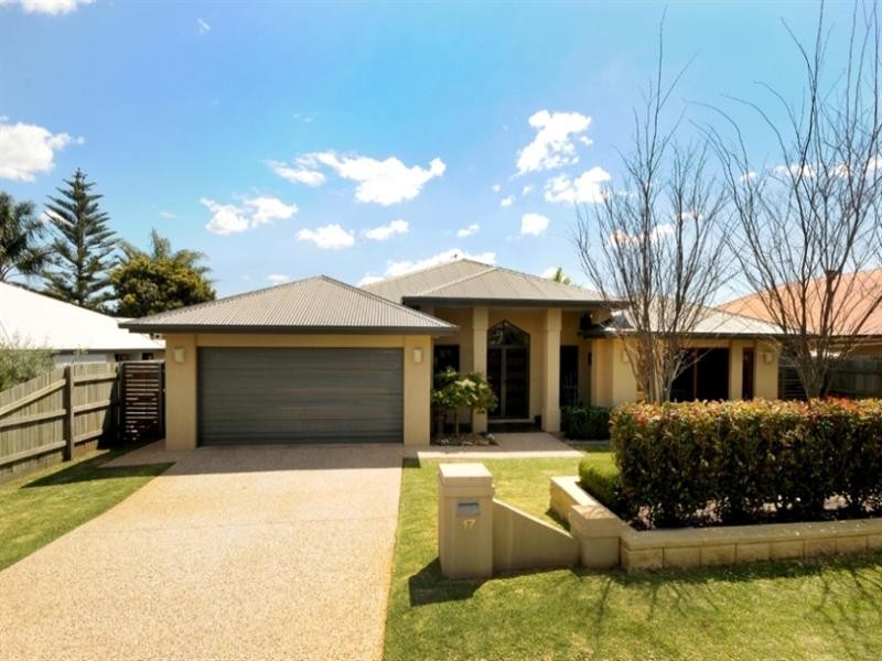 17 McClymont Drive, Rangeville QLD 4350