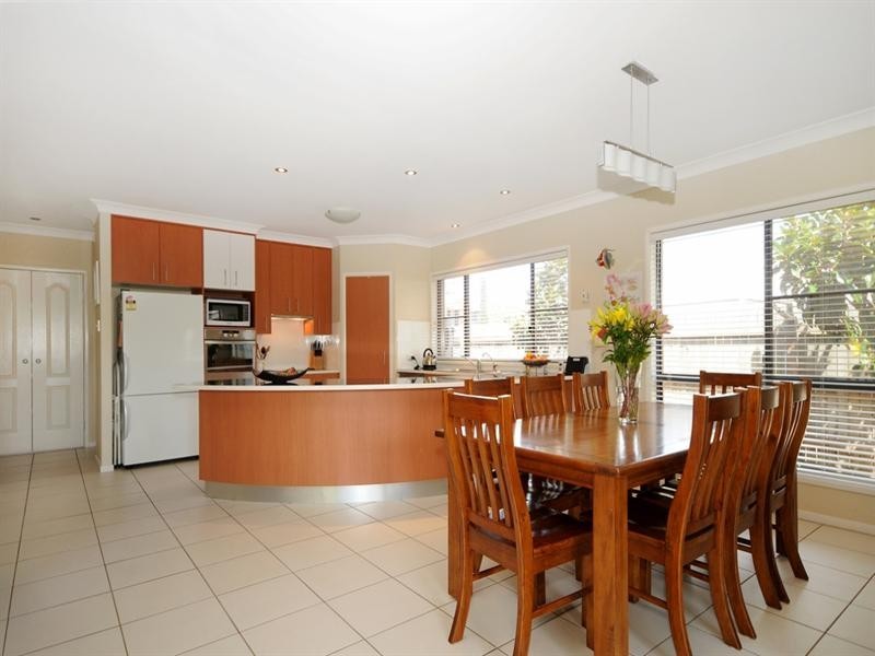 17 McClymont Drive, Rangeville QLD 4350