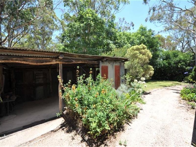 201 Postle Street, Mount Rascal QLD 4350