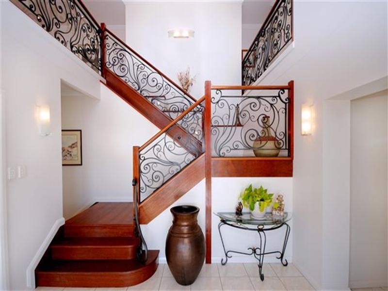 41 Windemere Terrace, Mount Lofty QLD 4350