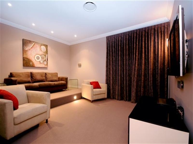 41 Windemere Terrace, Mount Lofty QLD 4350