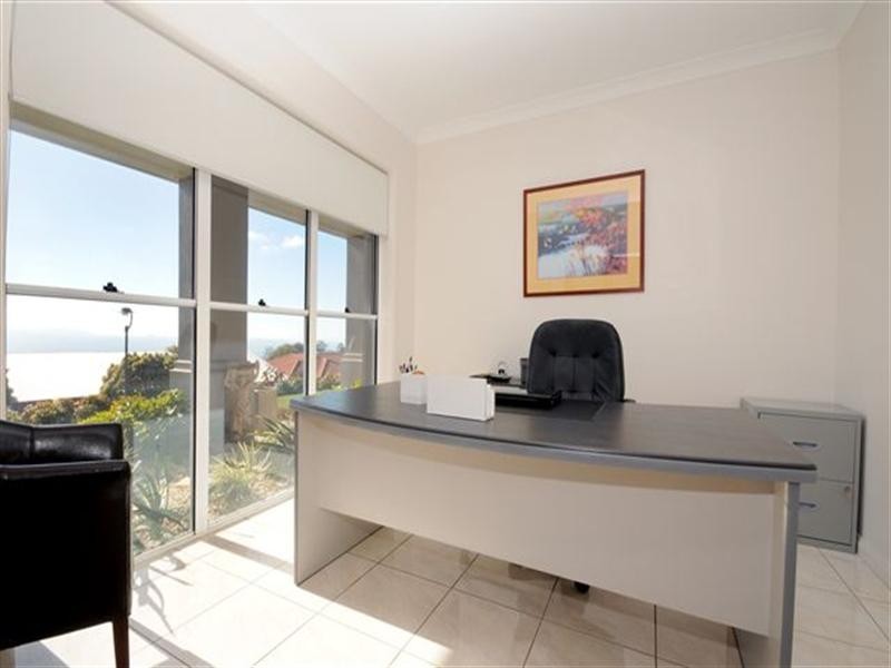 41 Windemere Terrace, Mount Lofty QLD 4350