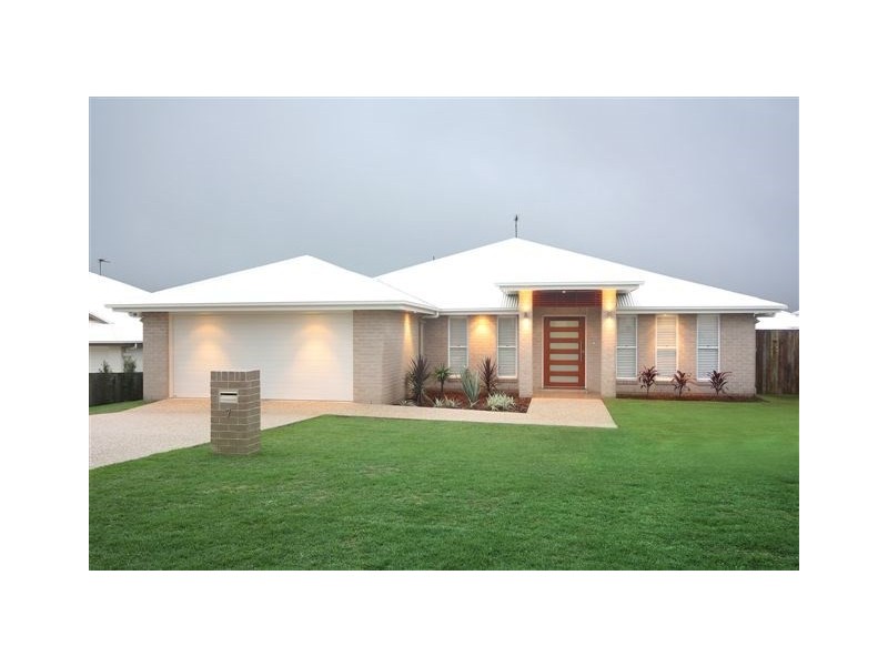 7 Saba Court, Middle Ridge QLD 4350