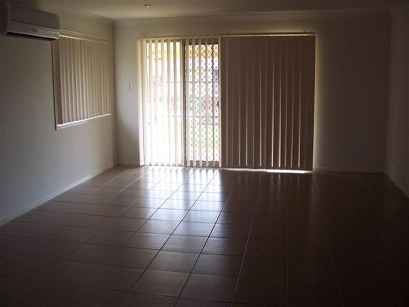 12 Moorina Drive, Harristown QLD 4350