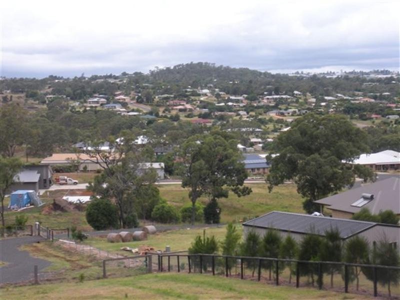 13 Fawngrove Drive, Glenvale QLD 4350