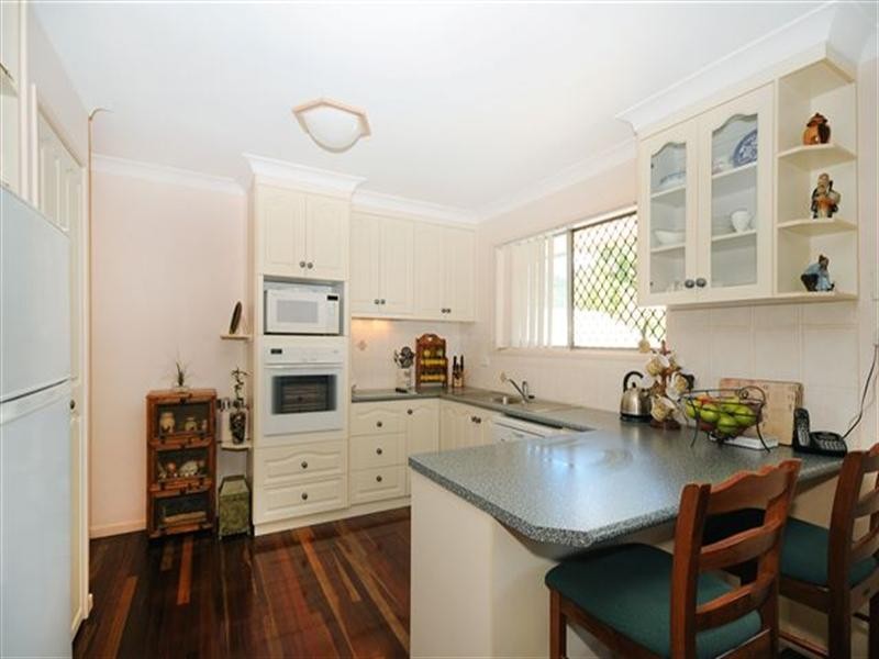 14 Knockator Crescent, Centenary Heights QLD 4350