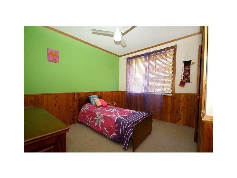 15 Beer Court, Kearneys Spring QLD 4350