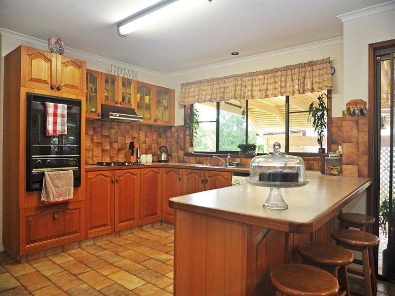6 Highfields Road, Highfields QLD 4352