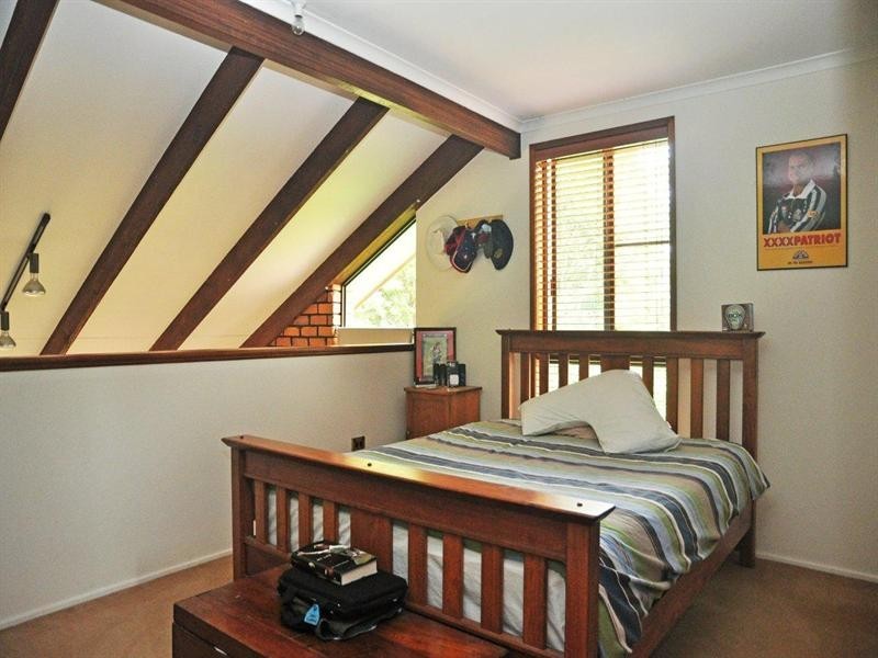 6 Highfields Road, Highfields QLD 4352