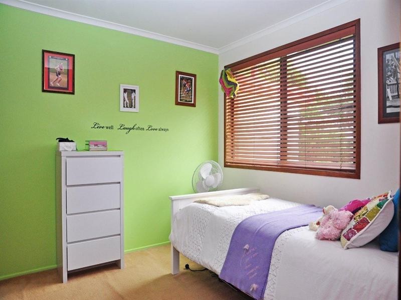 6 Highfields Road, Highfields QLD 4352