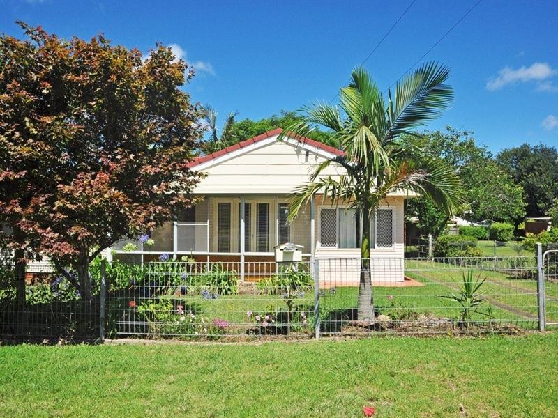 25 McIntyre Street, Centenary Heights QLD 4350