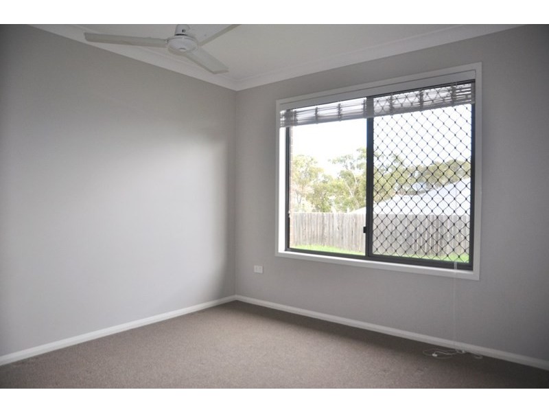 6 Kurrawa Cresent, Glenvale QLD 4350