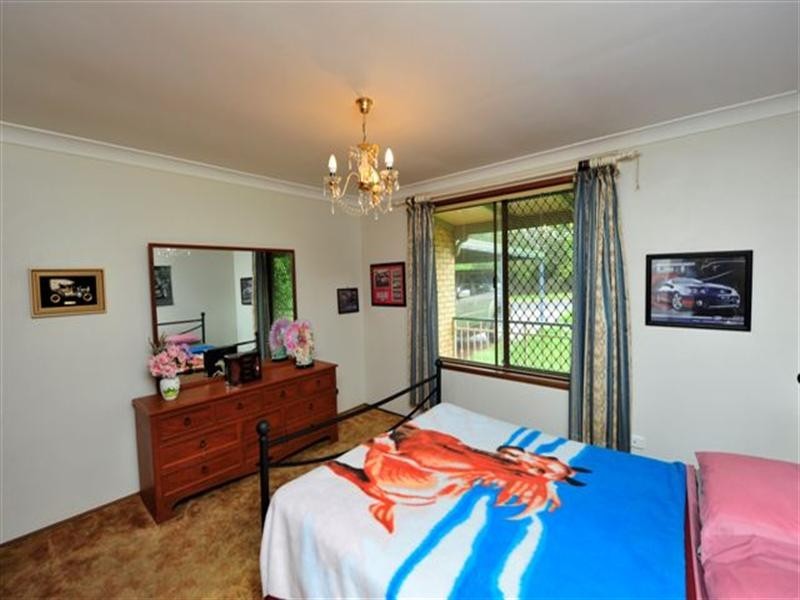 40 Hinkler Crescent, Wilsonton QLD 4350