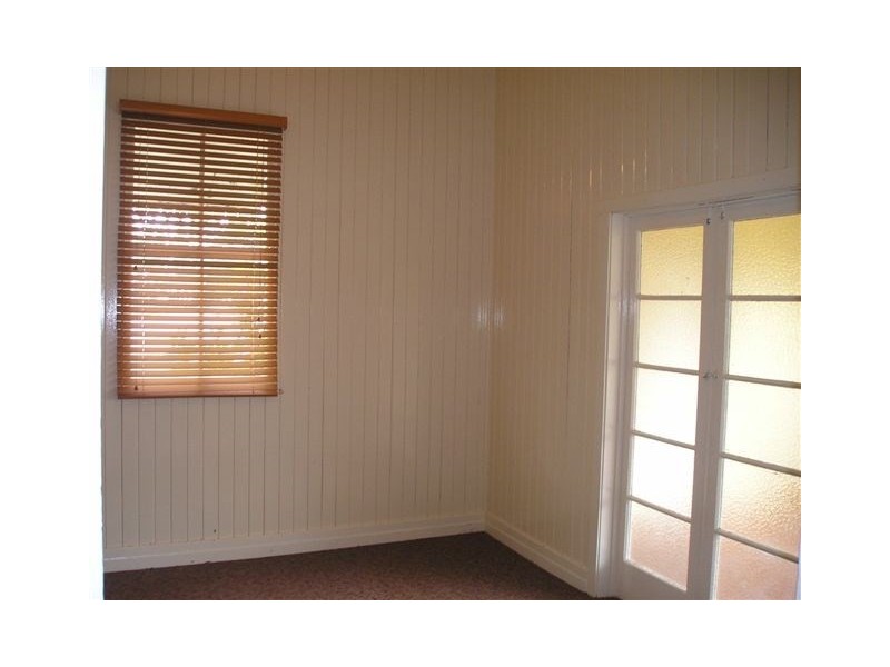 25 Haig Street, South Toowoomba QLD 4350