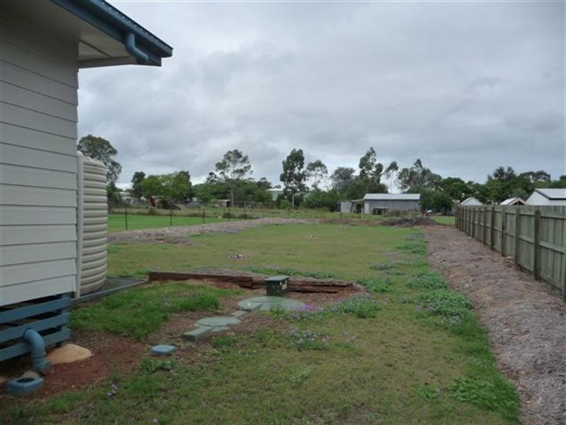 18 John Street, Goombungee QLD 4354