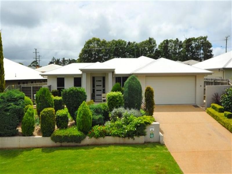 20 Shelton Crescent, Kearneys Spring QLD 4350