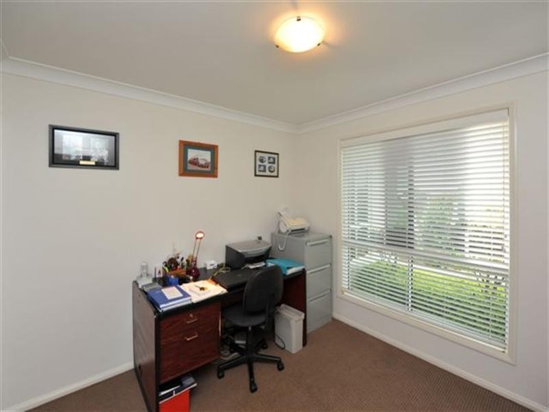 20 Shelton Crescent, Kearneys Spring QLD 4350